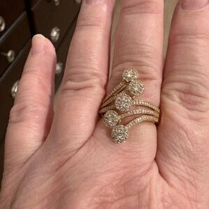 Macy’s Effy Collection, 14K Yellow Gold, 1 CTW Diamond Ring, EUC